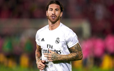 四喜娱乐快讯-B席这奖杯在手