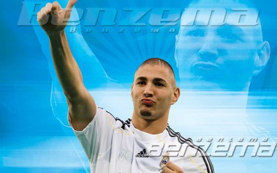 四喜娱乐精华-罗德里戈赛后拉伸放松